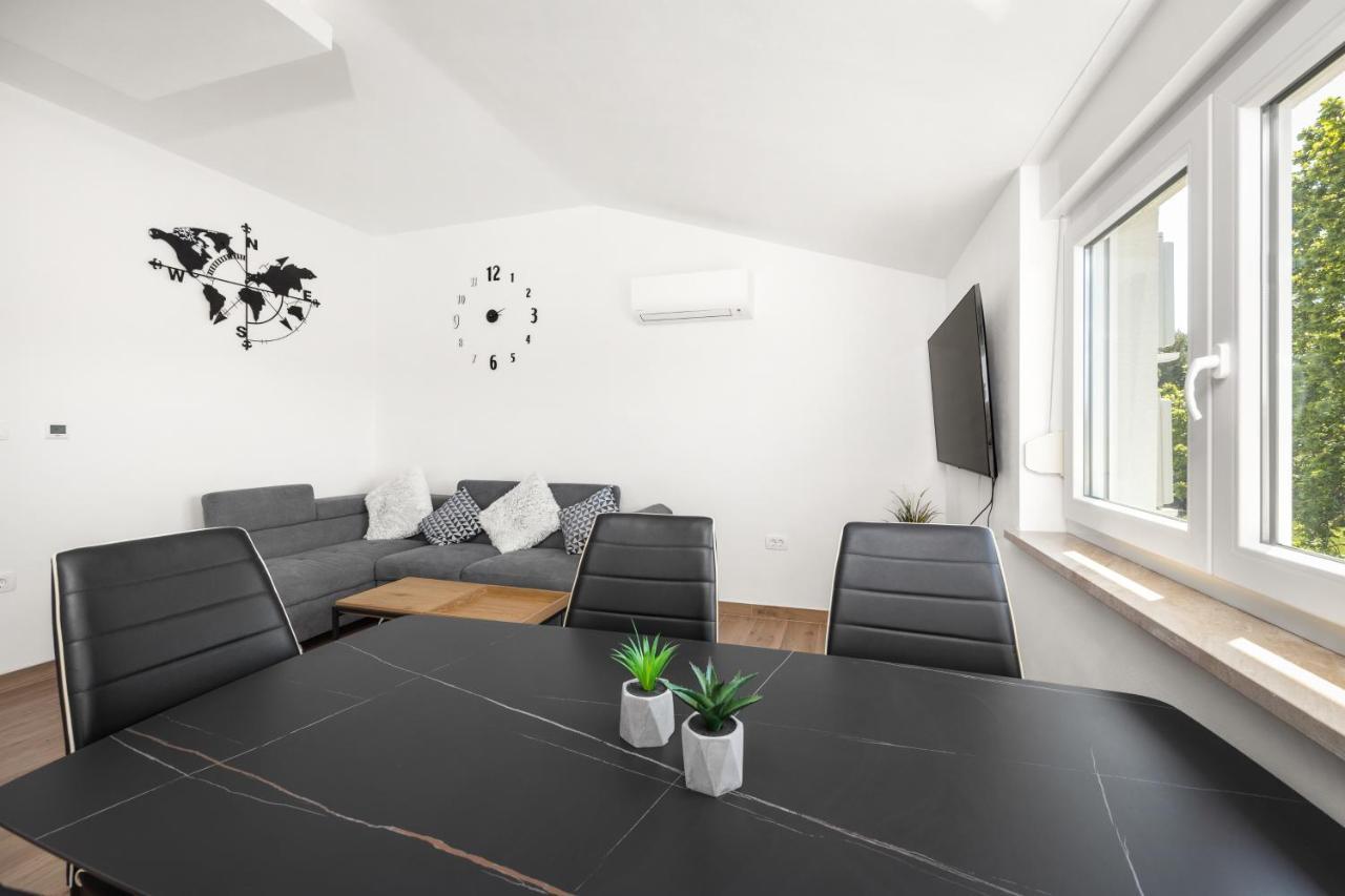 Luxury Apartments Lotus&Lovor Pula Luaran gambar