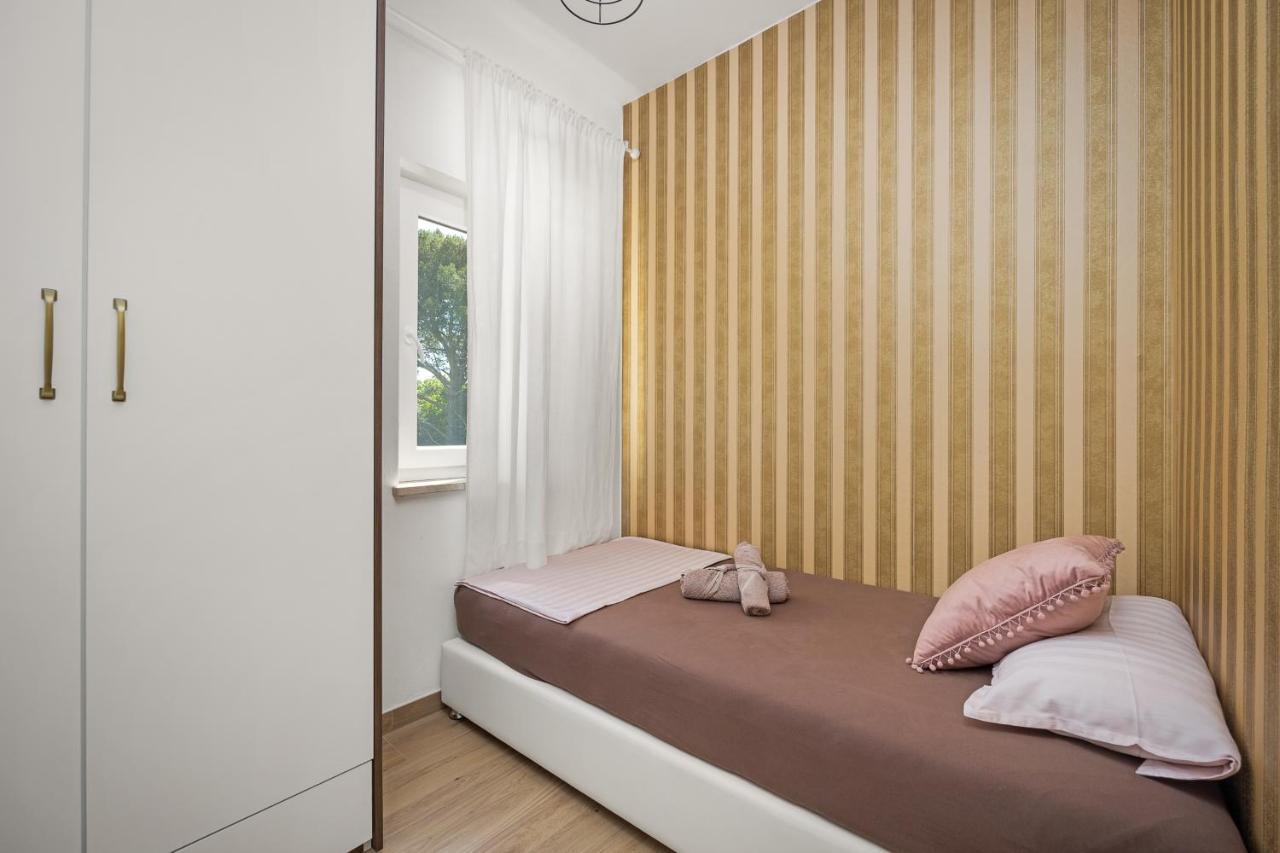 Luxury Apartments Lotus&Lovor Pula Luaran gambar